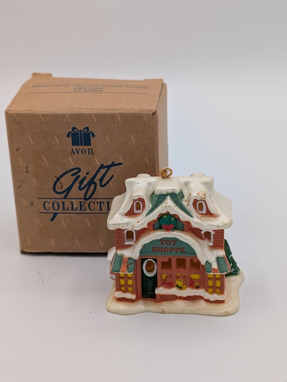 AVON~ SNOW FROST FALLS VICTORIAN VILLAGE Light Cover TOY SHOPPE Ornament~ MIB
